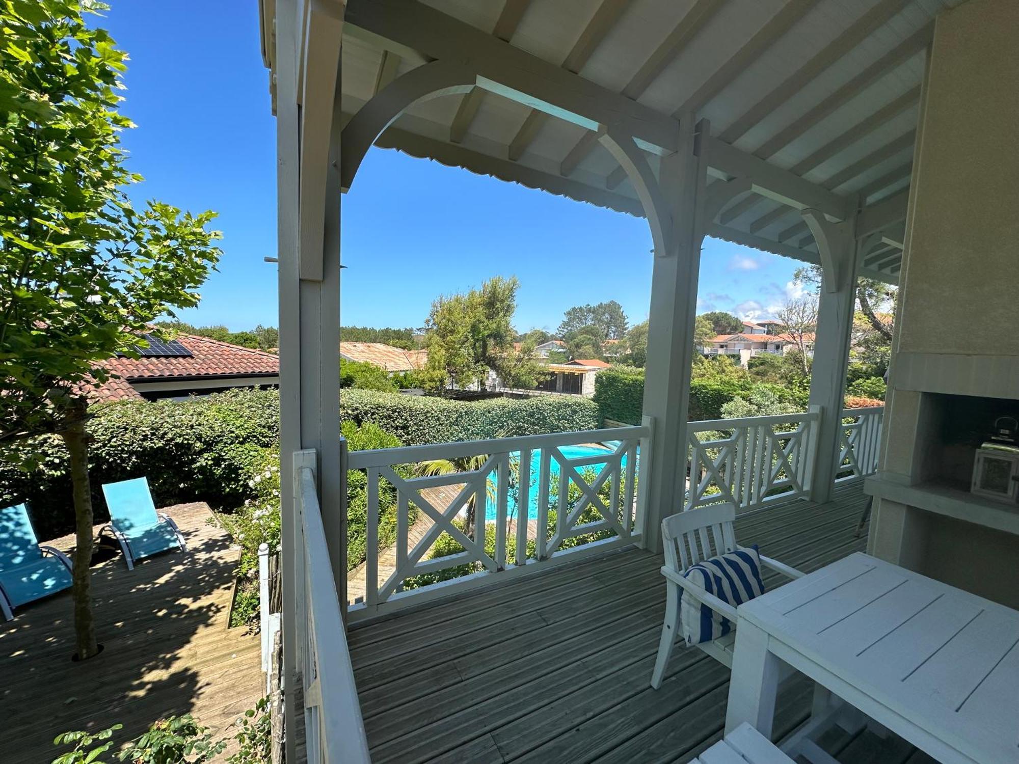 Unique Pool 500m From The Beach, Hamptons Style With Beautiful Garden *